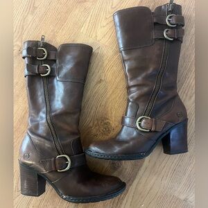 Women’s Born Treddy Boots - size 6